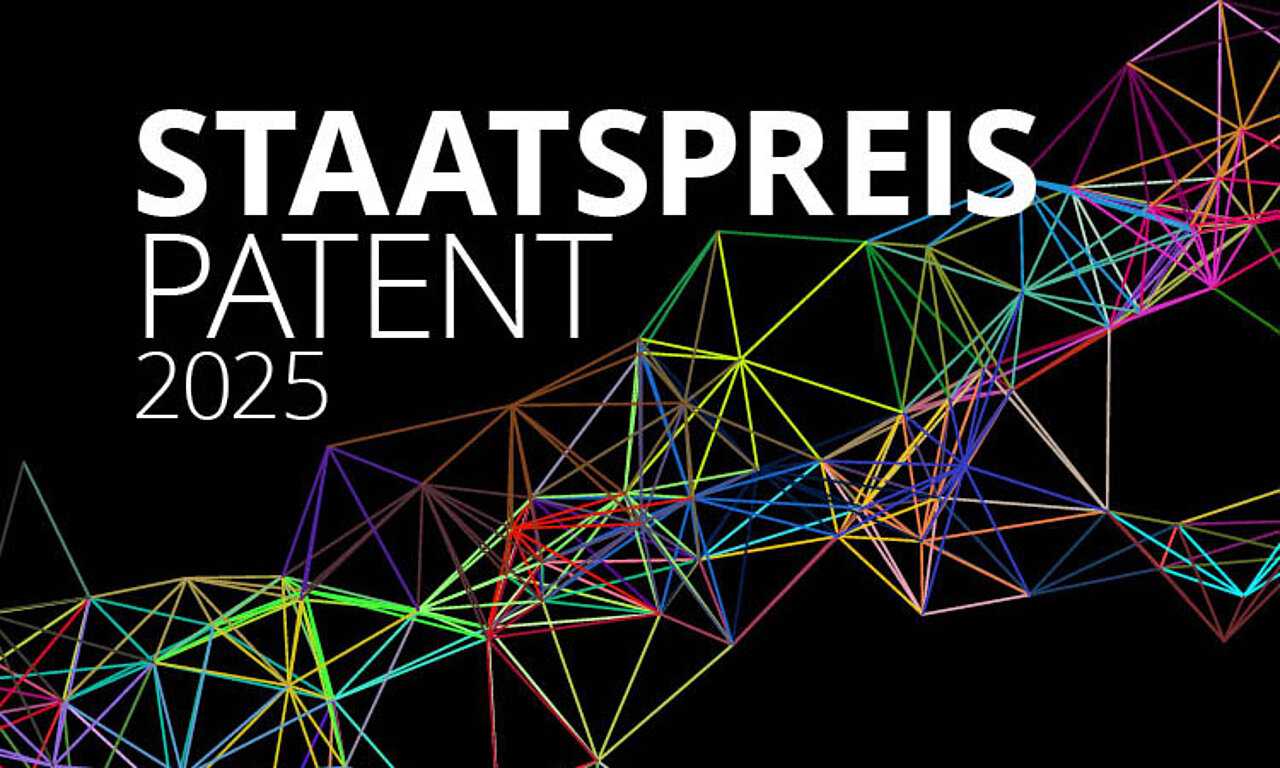 Keyvisual des Staatspreis Patent: buntes Drahtgeflecht auf schwarzem Hintergrund, mit weißer Aufschrift Staatspreis Patent 2025.