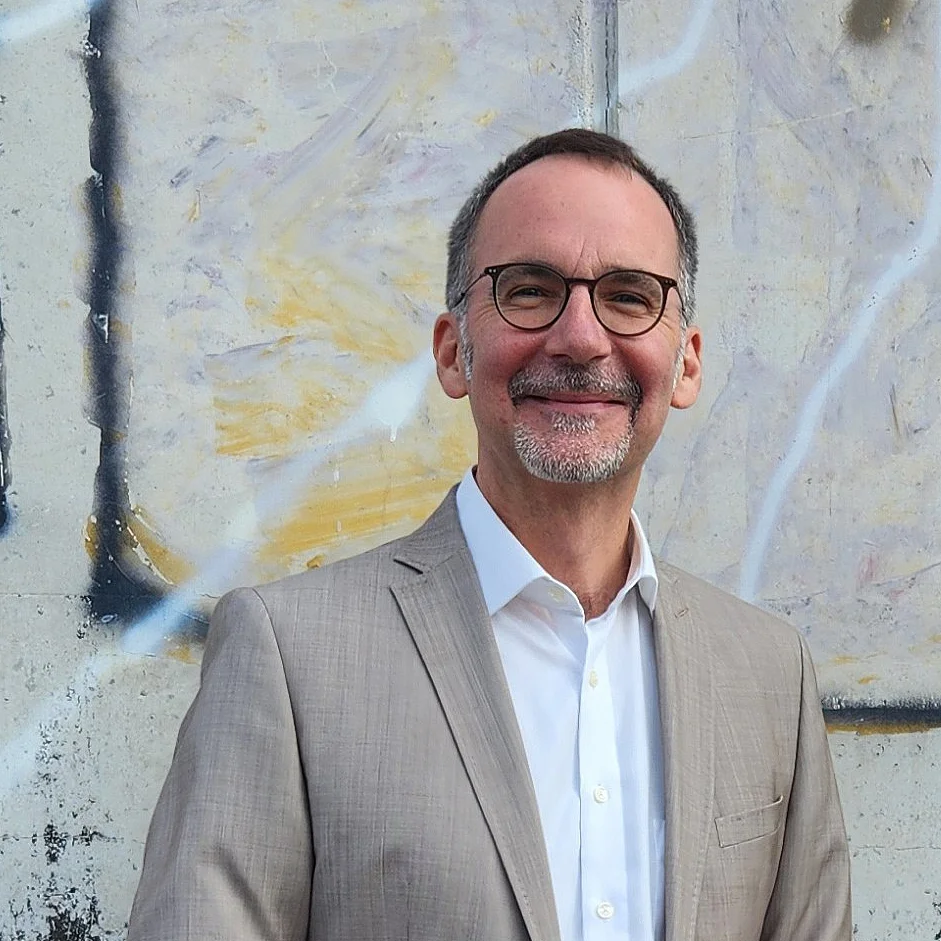 Portraitfoto von Patentamts-Präsident Stefan Harasek