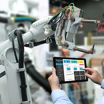 Industrie 4.0 - Roboterarm durch Tablet gesteuert
