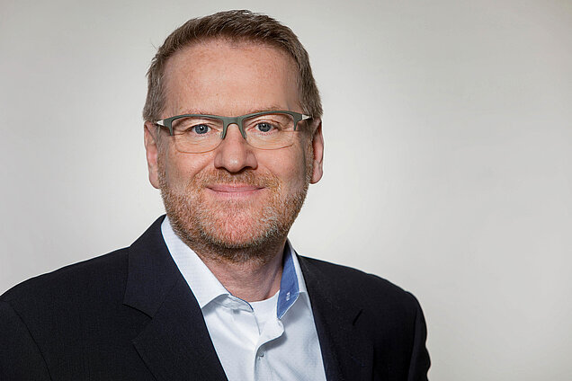 Portrait von Pressesprecher Christian Laufer