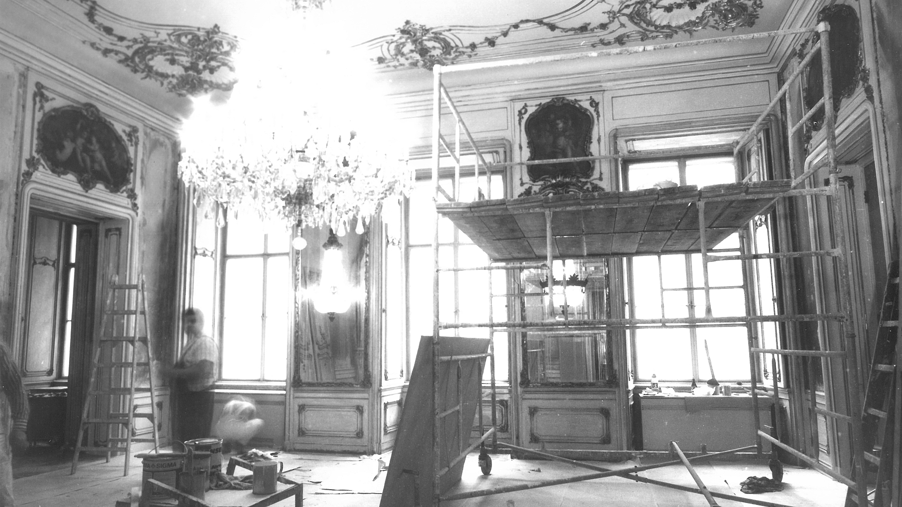 Schwarzweißfoto von der Renovierung der Kaiserräume im alten Gebäude des Patentamts