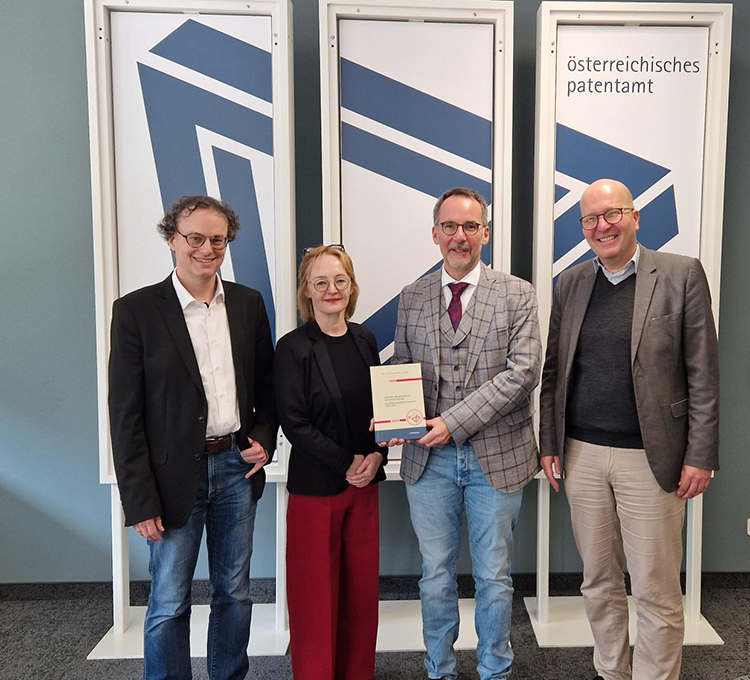 Book presentation on the history of the Patent Office; from left to right: Alexander Pinwinkler and Maria Wirth (book authors), Stefan Harasek (President of the Austrian Patent Office), Rupert Pichler (Federal Ministry for Climate Action, Environment, Energy, Mobility, Innovation and Technology) 