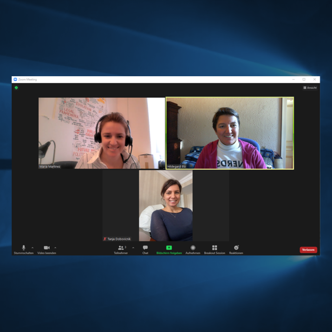 Screenshot von Skype-Call mit drei Personen